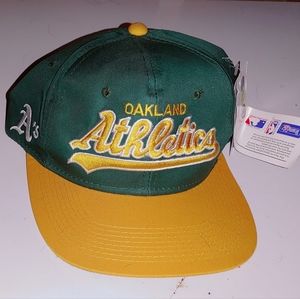 Vintage oakland a's snapback
